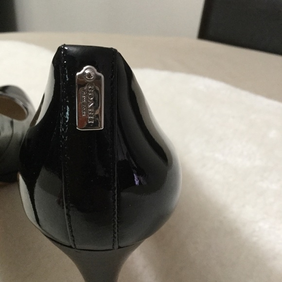 Coach Black Patient Heels 7.5 - Picture 8 of 8